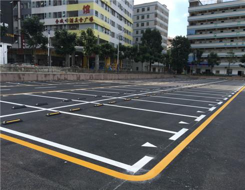 深圳龍華新區(qū)地下車庫標線服務與價格指南